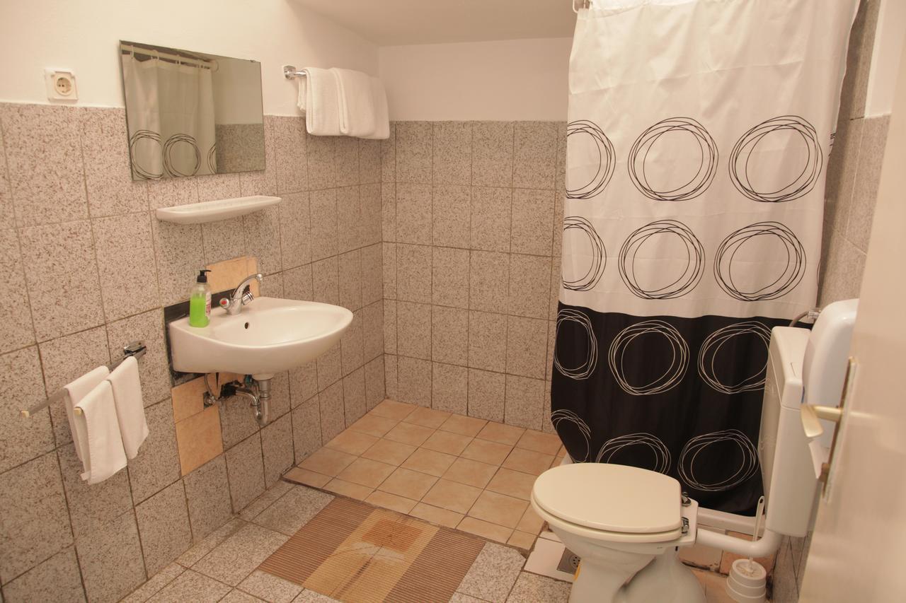 Dck Rooms Kostrena Buitenkant foto